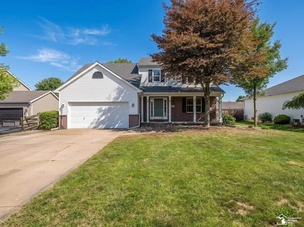 9121 Village Meadows Dr, Temperance, MI 48182