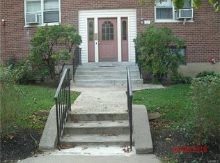 22 Dehaven Dr APT 1E, Yonkers, NY 10703