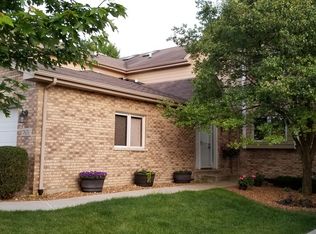 7651 Richardson Ln, Tinley Park, IL 60487