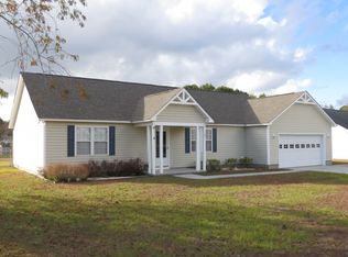 183 Junius Dr, Newport, NC 28570