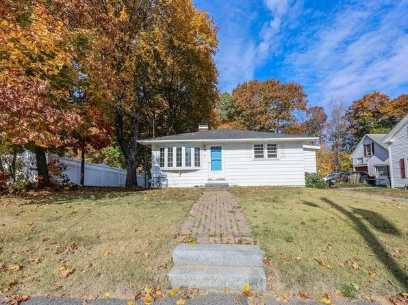 21 Chestnut St, Leominster, MA 01453