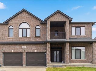 2000 Maddex Way, London, ON N5X 0M9