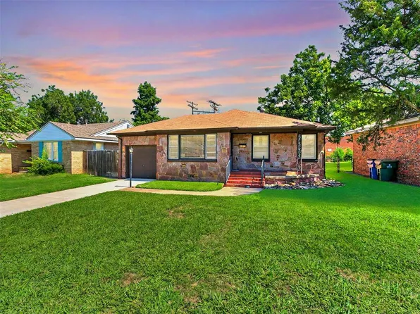 1715 Oxford Way, The Village, OK 73120