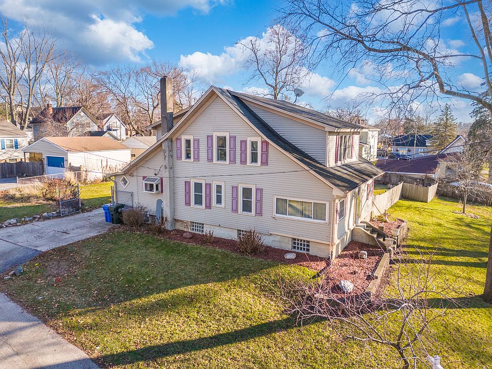 1st image of 218 Cottage Ave