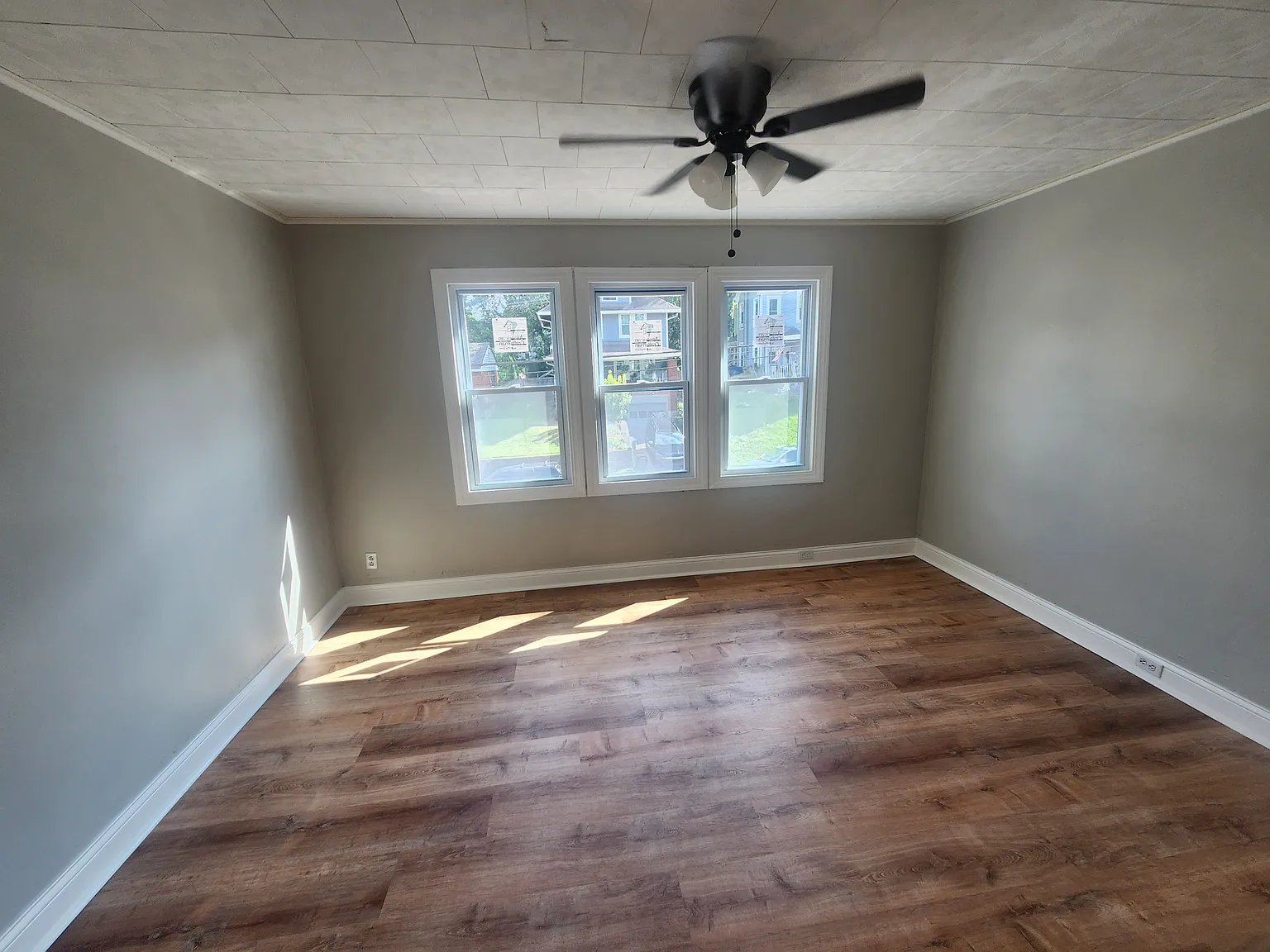 3 bed, 1.5 bath, 1540 sqft, $1,700 — Photo 3