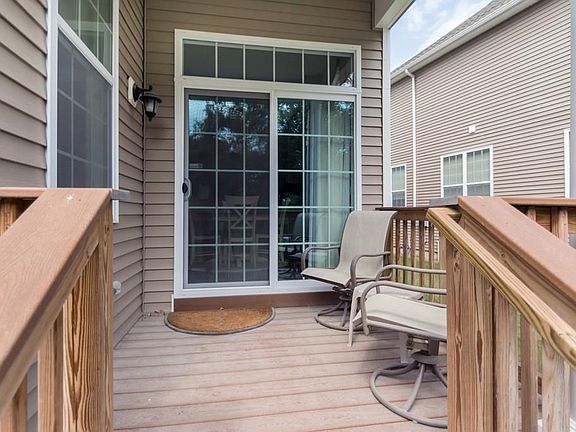 5th image of 58 Sherwood Dr #204
