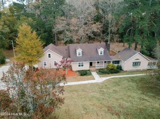 270 Cbh Lodge Rd, Washington, NC 27889