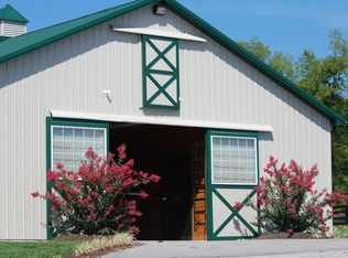 1070 Kidds Mill Rd E, Versailles, KY 40383