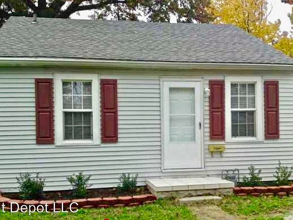 2nd image of 1608 Ravenswood Dr