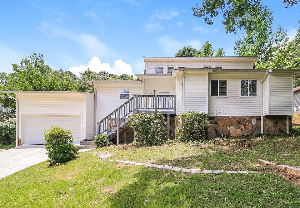1st image of 9227 Chestnut Lake Dr