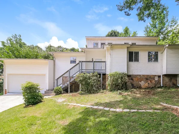 9227 Chestnut Lake Dr, Jonesboro, GA 30236
