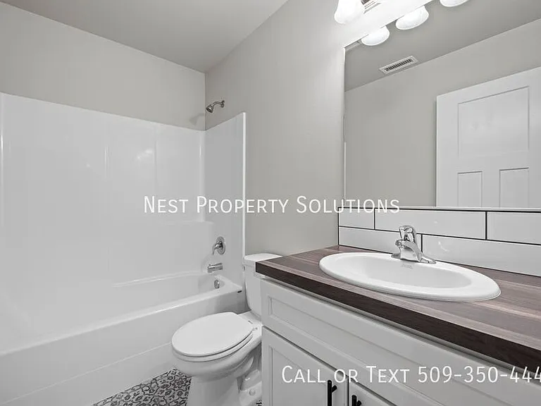 338 W 6th St — Photo 16