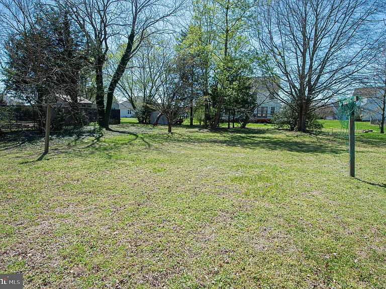 602 E Main St — Photo 13