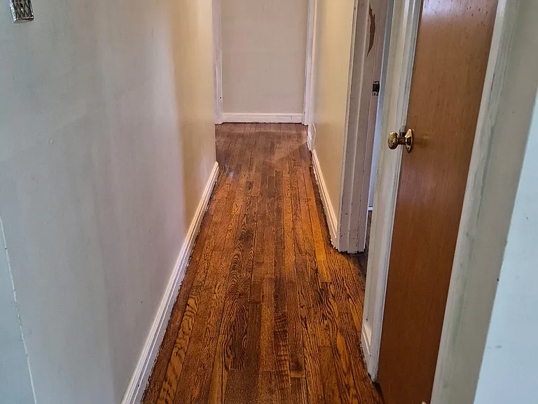 210 Foster St — Photo 10