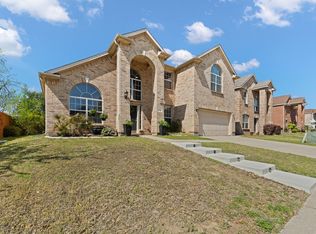 7722 Labrador Dr, Arlington, TX 76002