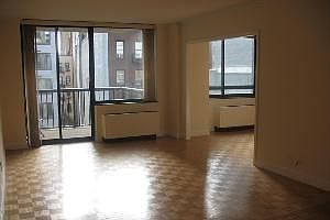 1st image of 181 E 90th St