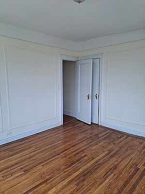 3rd image of 4877 Broadway #5AA