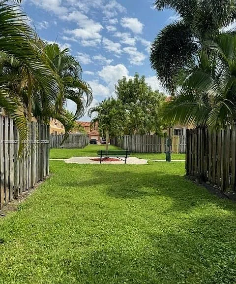 15242 SW 30th Ter #15242 — Photo 44