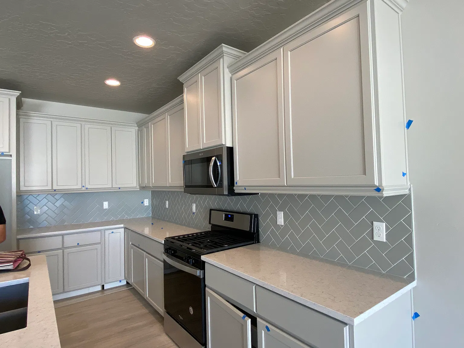 4 bed, 2207 sqft, $3,100 — Photo 2