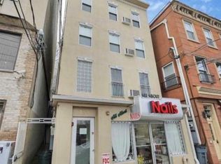 258 Old River Rd, Edgewater, NJ 07020