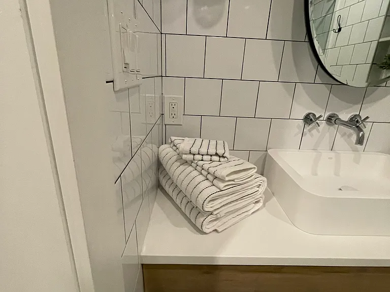 1233 N Ogden St #210 — Photo 6