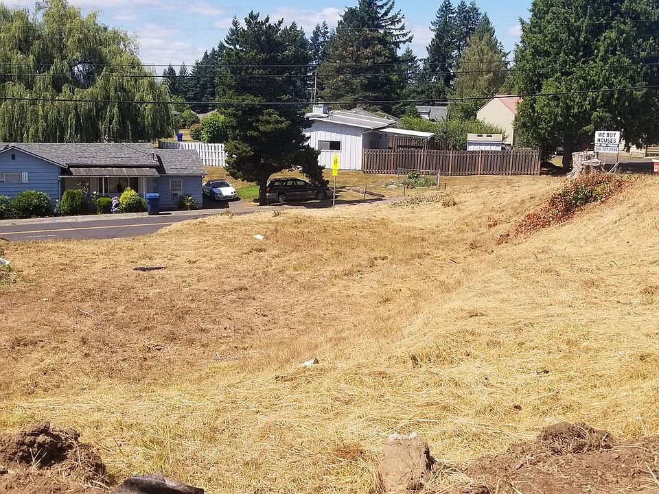 2nd image of 612 Bates Rd