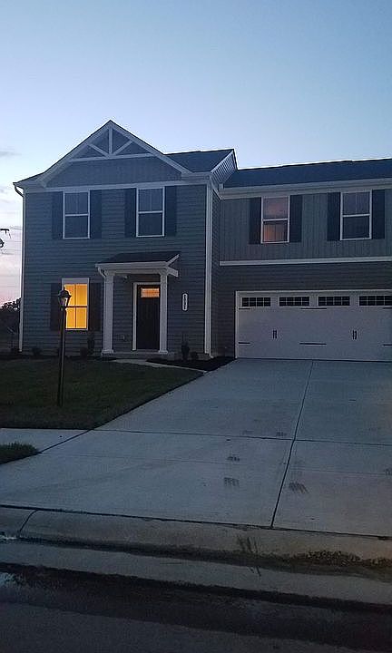 1st image of 1931 Amelia Way