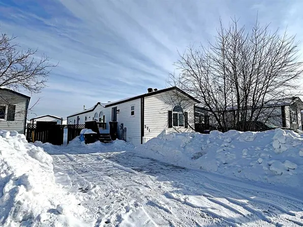 271 S Cree Rd, Wood Buffalo, AB T9K 1X8