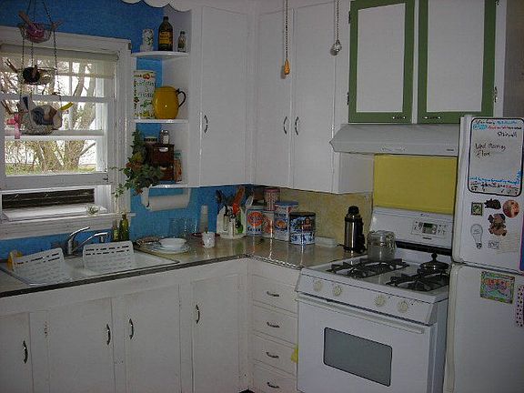 4th image of 1008 Masters Ave