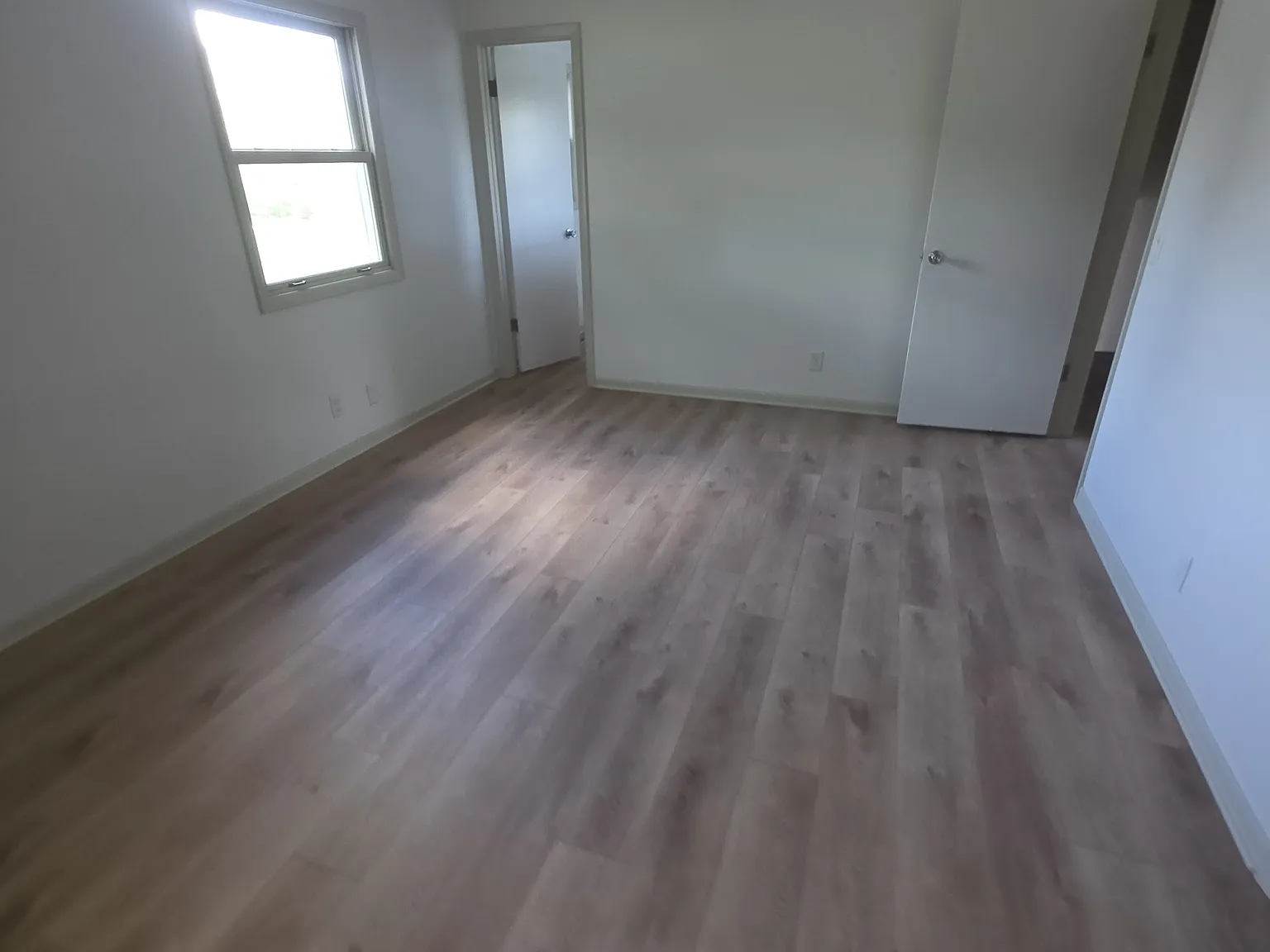 199 Lakeview dr — Photo 2