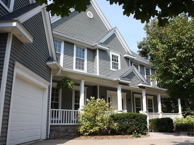 2408 Drenthe Laan, Pella, IA, 50219
