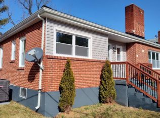126 15th St NW, Pulaski, VA 24301