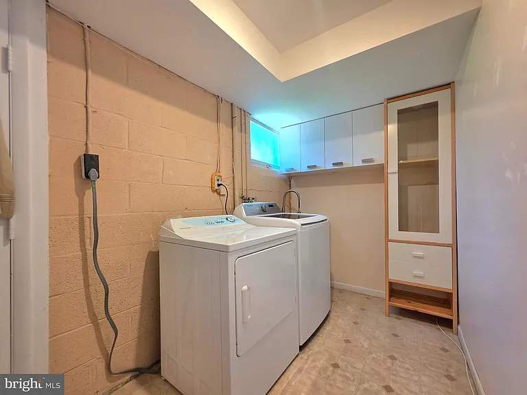 2215 Collingwood Rd — Photo 37
