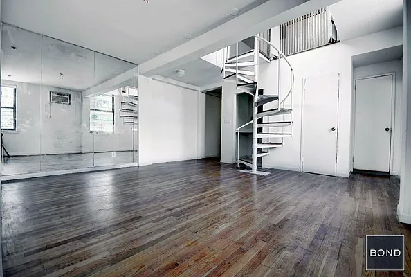 Rented by Bond New York | media 27