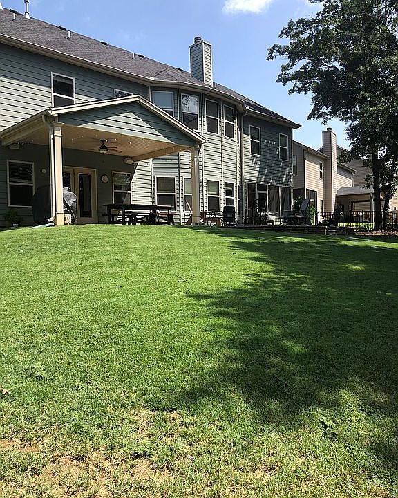 2nd image of 112 Carters Creek Ct