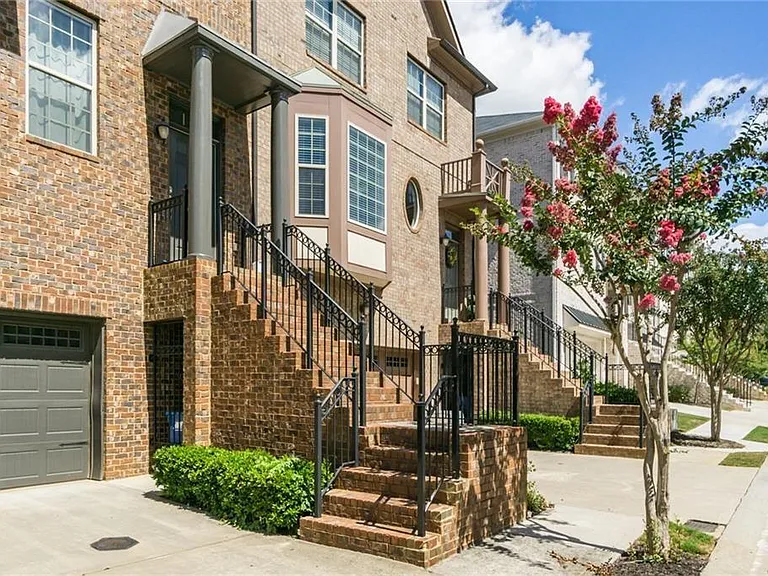 9034 Woodland Trl — Photo 3