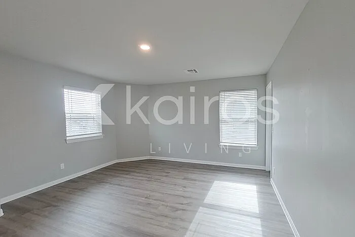 905 NW 4th St — Photo 19