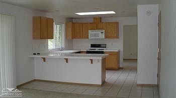 4th image of 13716 12th Ave NW