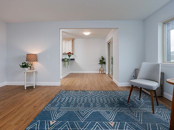 2nd image of 92 Quarry Hill Road #11