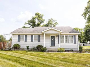 800 Washington St, Saint Libory, IL 62282