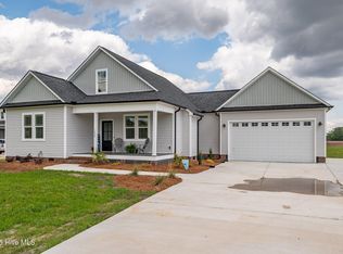 1004 Winfield Ln, Pinetown, NC 27865