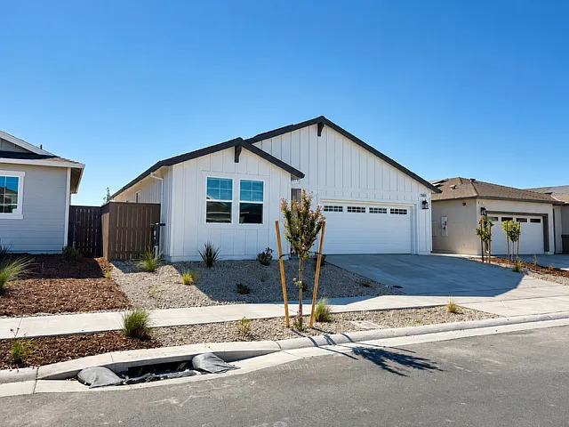 3950 Slab St — Photo 1