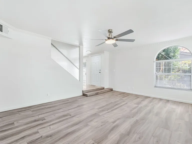 2840 Floral Peak Dr — Photo 6