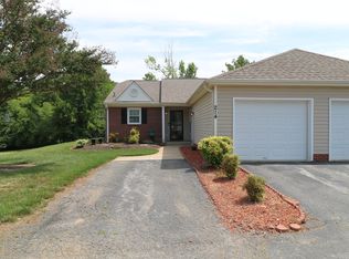214 Troonsway Rd, Winston Salem, NC 27127
