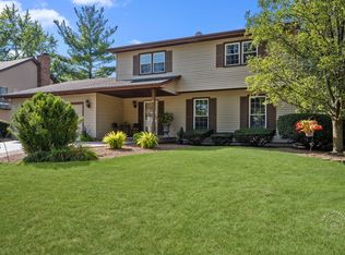 320 Leeds Ct, Naperville, IL 60565