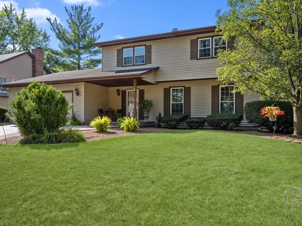 320 Leeds Ct, Naperville, IL 60565