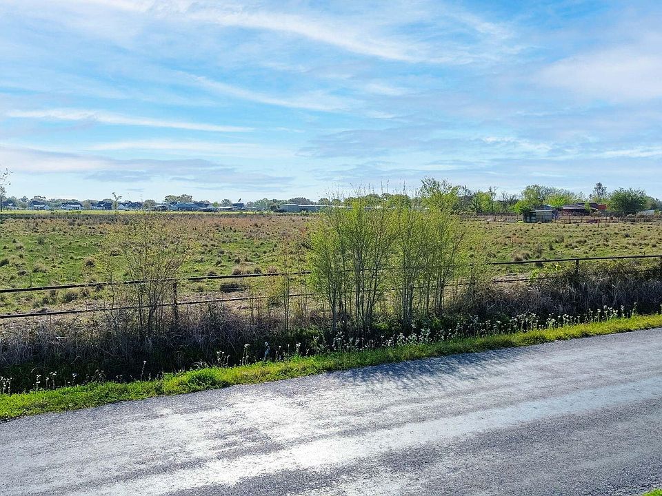 2nd image of Heritage Rd Lot 1