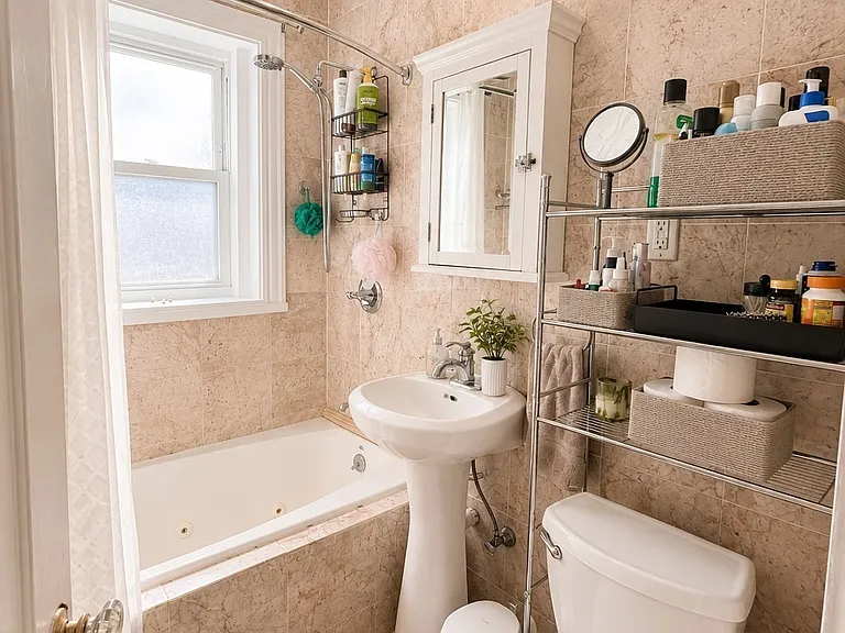 1607 Commonwealth Ave #6 — Photo 8