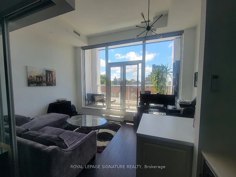 2020 Bathurst St #210 — Photo 4