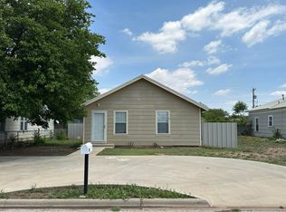 708-710 Galveston St, Plainview, TX 79072